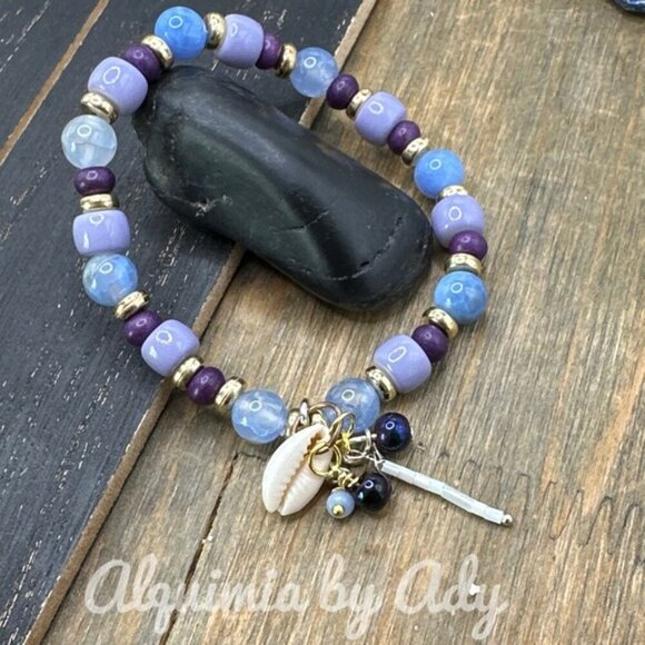 Aquamarine multi charm beaded bracelet - Picture 1 of 5